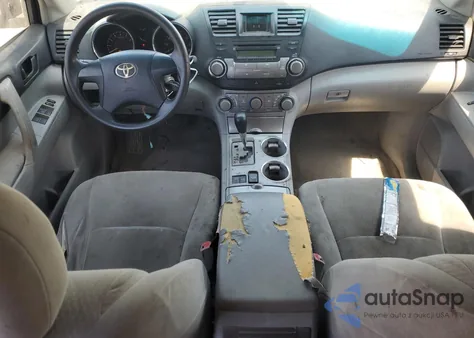 2010 Toyota Highlander z USA, uszkodzony, nr VIN 5TDZK3EH8AS017919